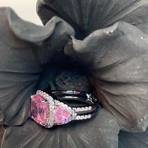 Bomb Party-Rose Quartz Cubic Zirconia Ring with Hematite Plating